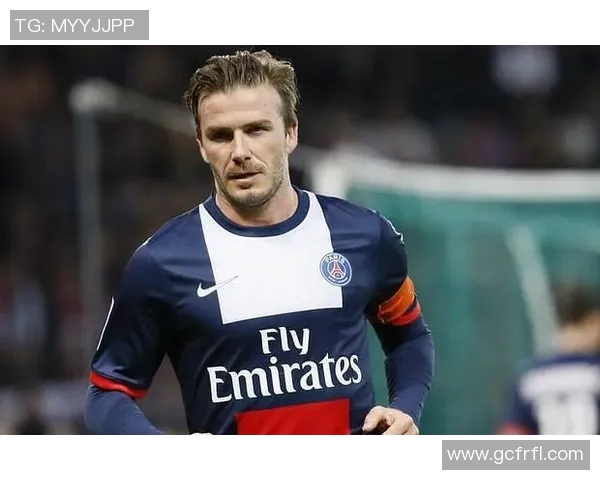 球星足球项链的魅力与设计灵感揭秘如何让运动与时尚完美融合 球星足球项链的魅力与设计灵感揭秘如何让运动与时尚完美融合